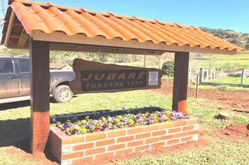Comunidade do Jubaré recebe pórtico de identificação