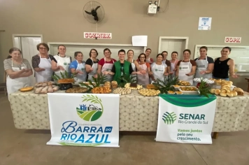 Curso de Derivados de Mandioca capacita moradores na comunidade do Jubaré