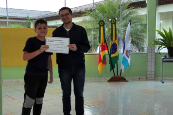 Alunos de Barra do Rio Azul se destacam em Concurso de Trovas Gaúchas sobre Educação Fiscal