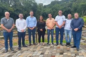 Prefeito de Barra do Rio Azul recebe chefe de gabinete da Casa Civil