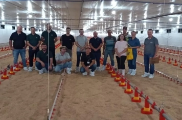 Entrega técnica de aviário é realizada na comunidade de Campo Alegre, em Barra do Rio Azul