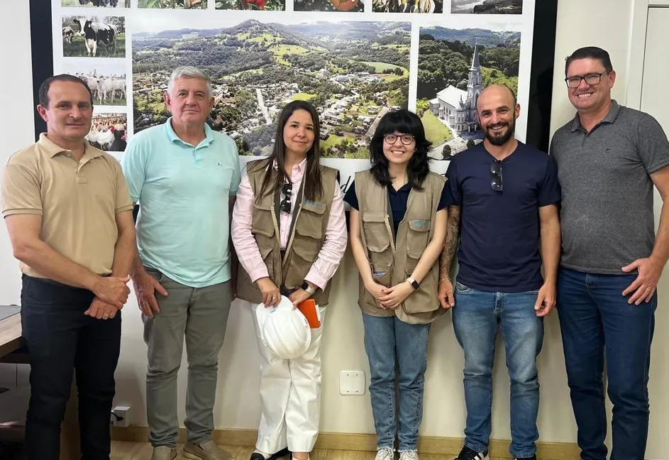 Barra do Rio Azul recebe equipe técnica do UNOPS para avançar na reconstrução da rede de saúde